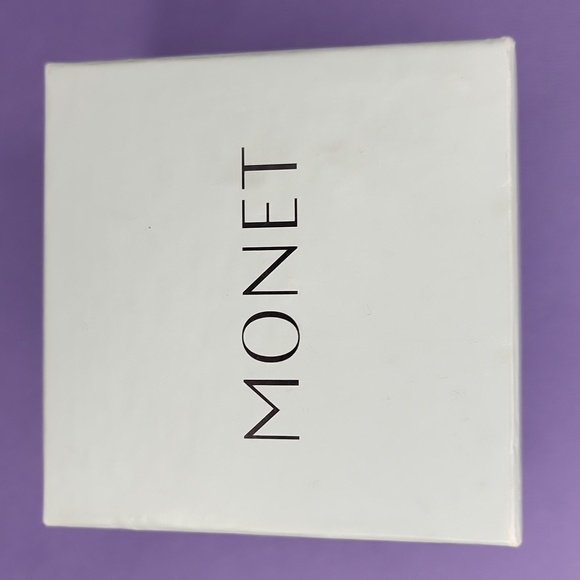 Monet - Picture 7 of 7